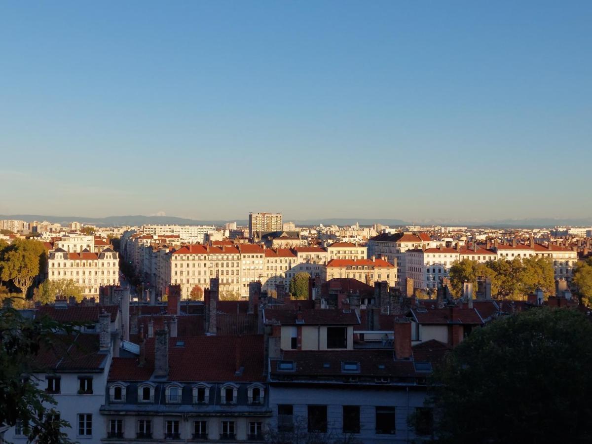 Gite Le Magneval Lyon Exteriör bild